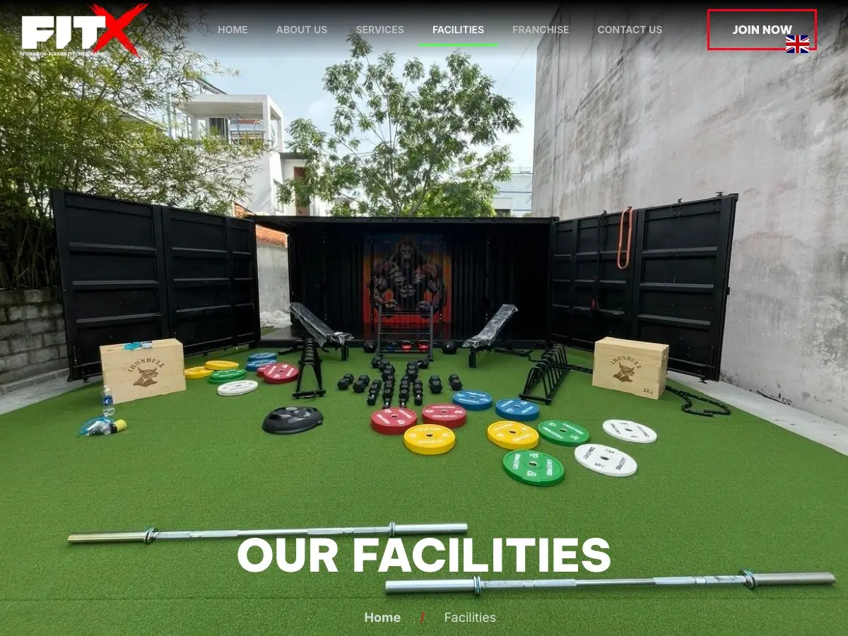 trang cơ sở vật chất fitx outdoor gym hiển thị khu tập ngoài trời và thiết bị luyện tập